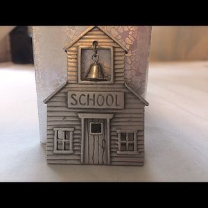 Old Fashioned One Room Schoolhouse Brooch w/Bell